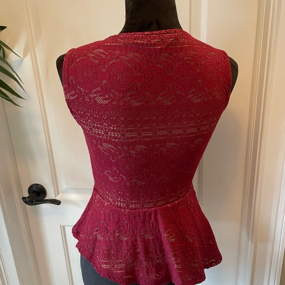 BCBG Red Lace sleeveless top - Picture 2 of 3